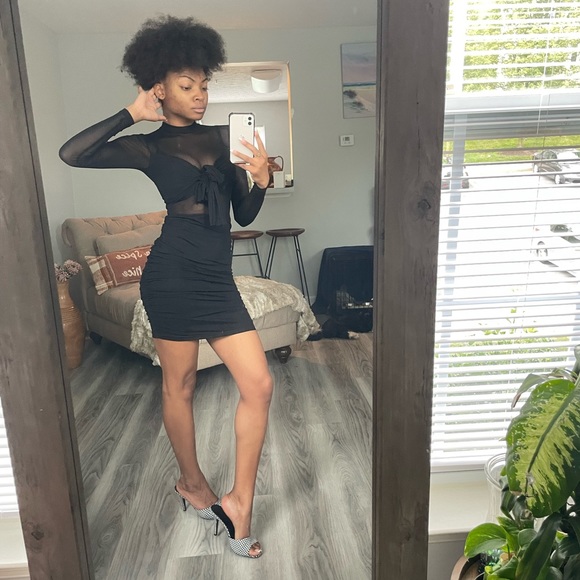 Black Long Sleeved MIDI Dress Mesh Top Material - Picture 4 of 8